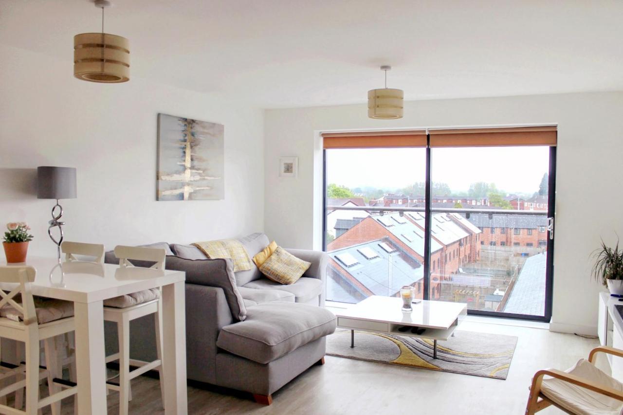 Manchester Escape - Private Room & Bathroom Near Etihad And Coop Arena - Free Secure Parking Kültér fotó