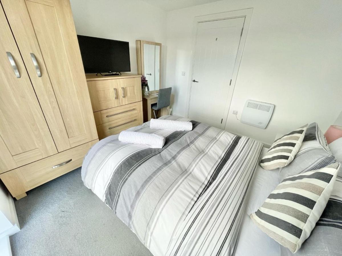 Manchester Escape - Private Room & Bathroom Near Etihad And Coop Arena - Free Secure Parking Kültér fotó